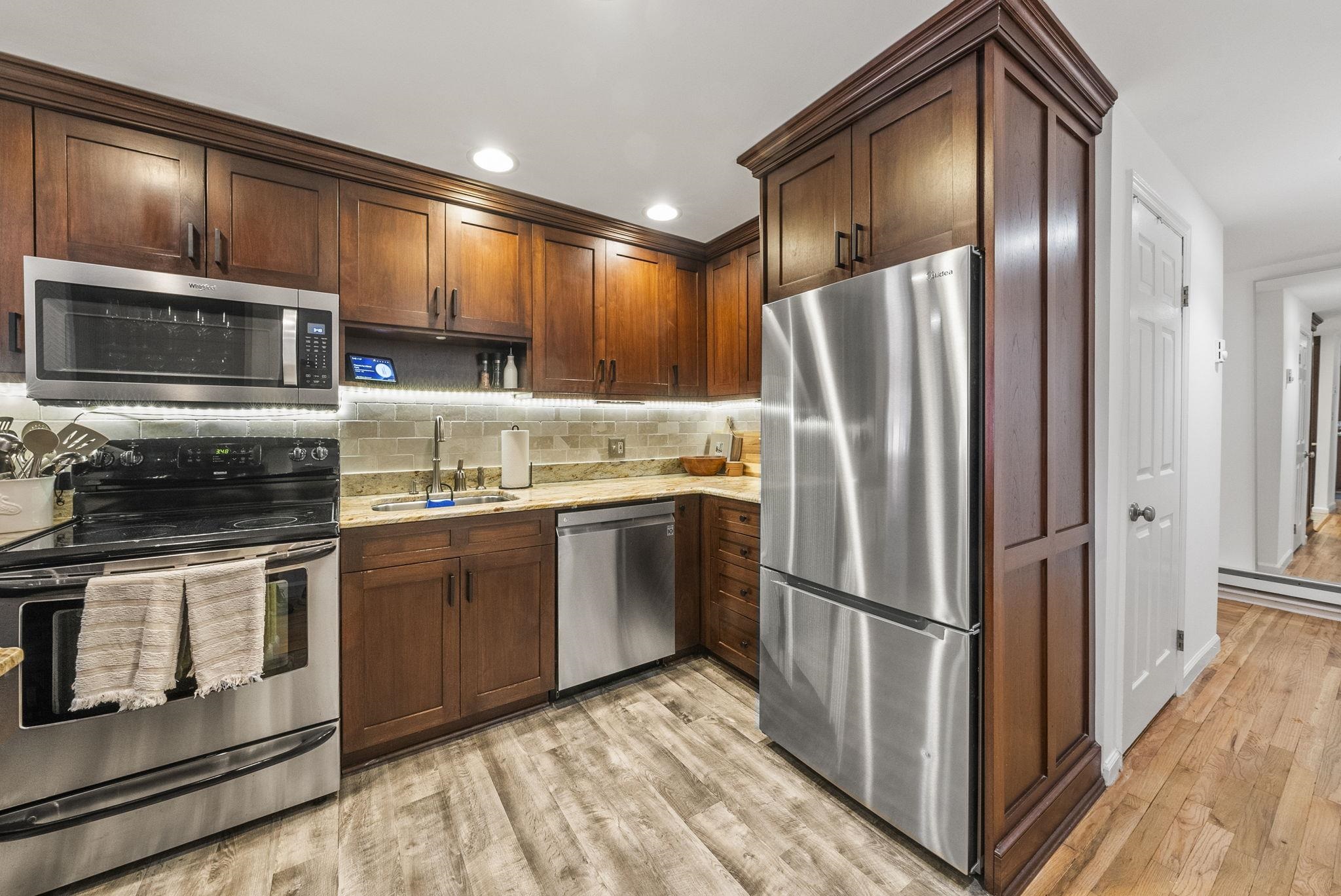 607 1ST ST Unit: 1