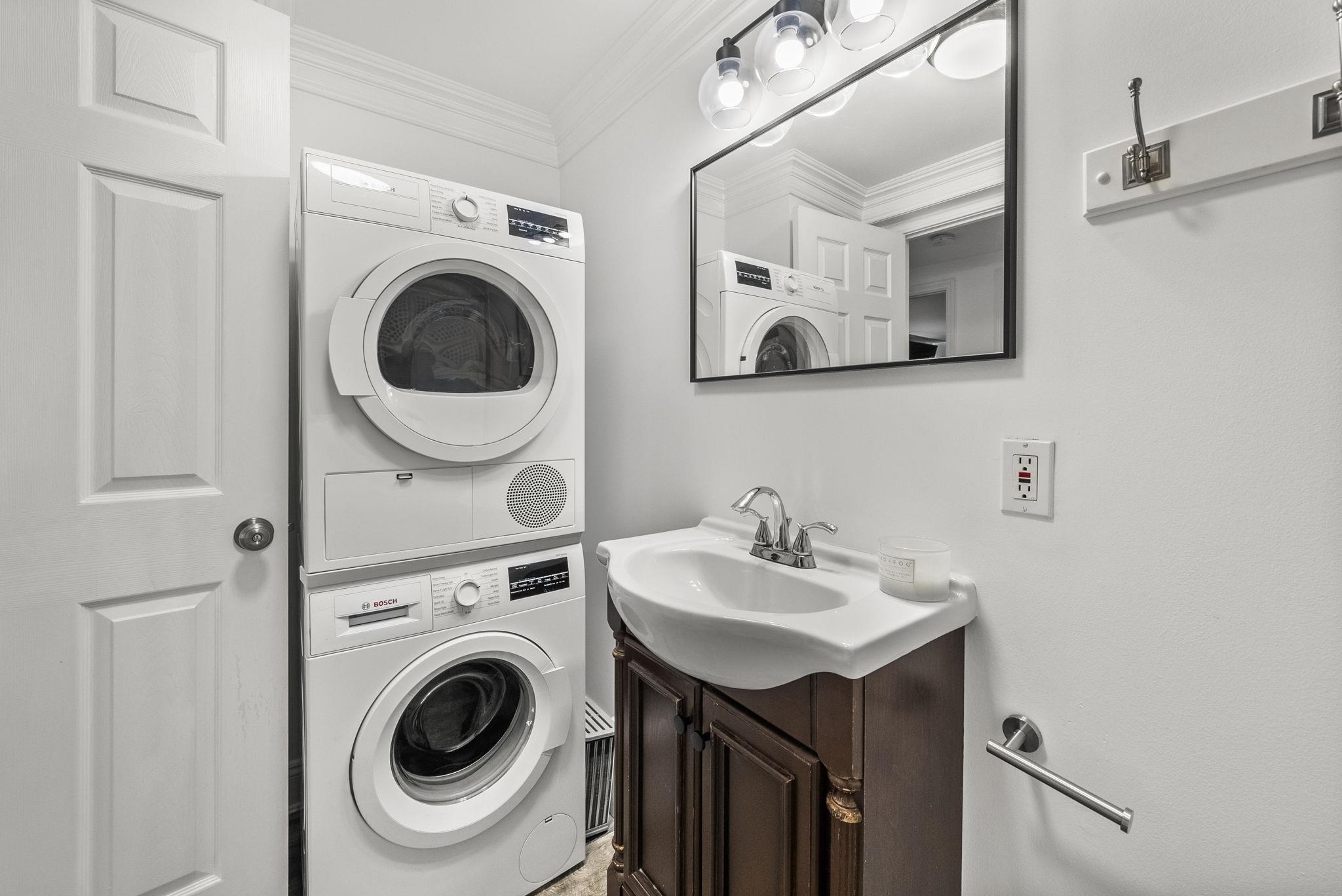 607 1ST ST Unit: 1