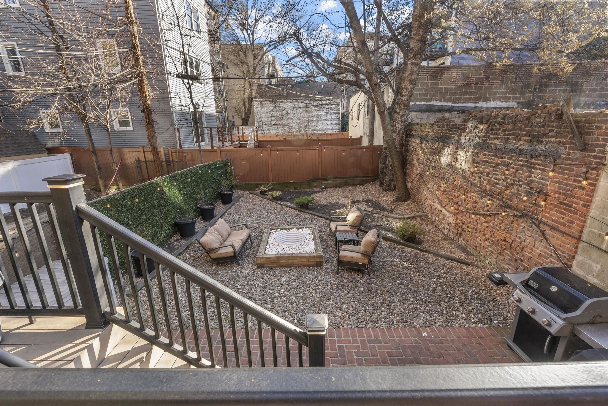 607 1ST ST Unit: 1