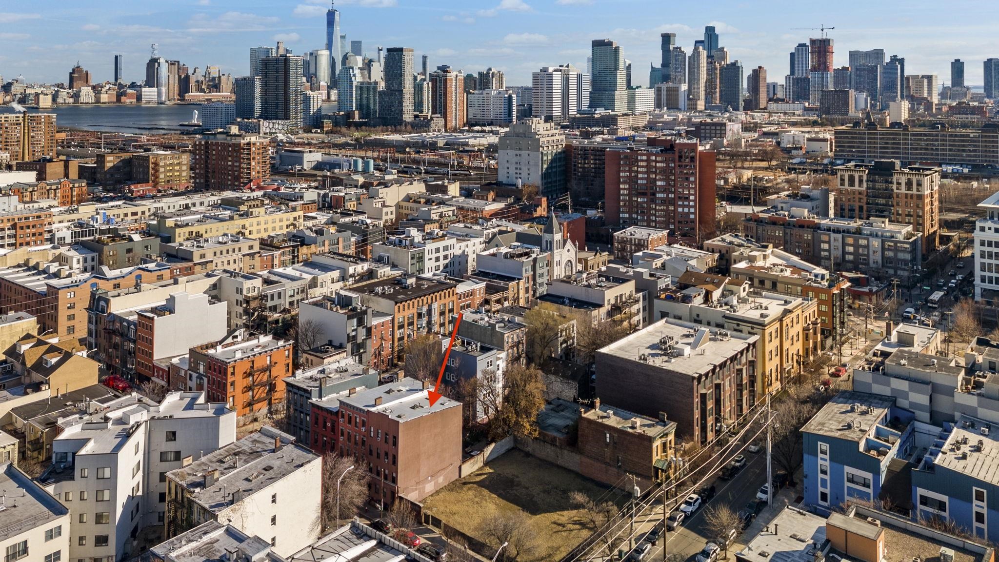 607 1ST ST Unit: 1