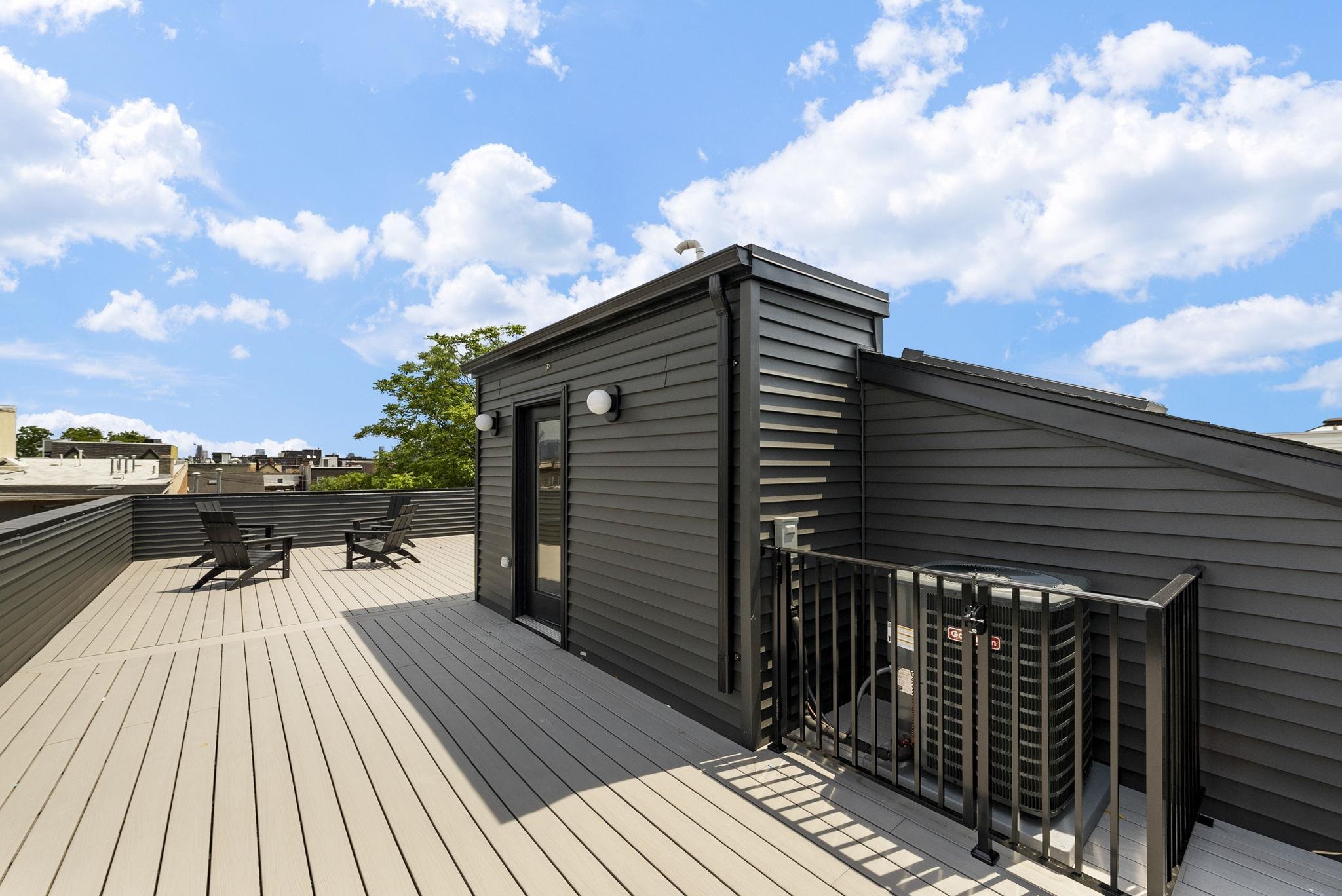 166 NEW YORK AVE Unit: 2