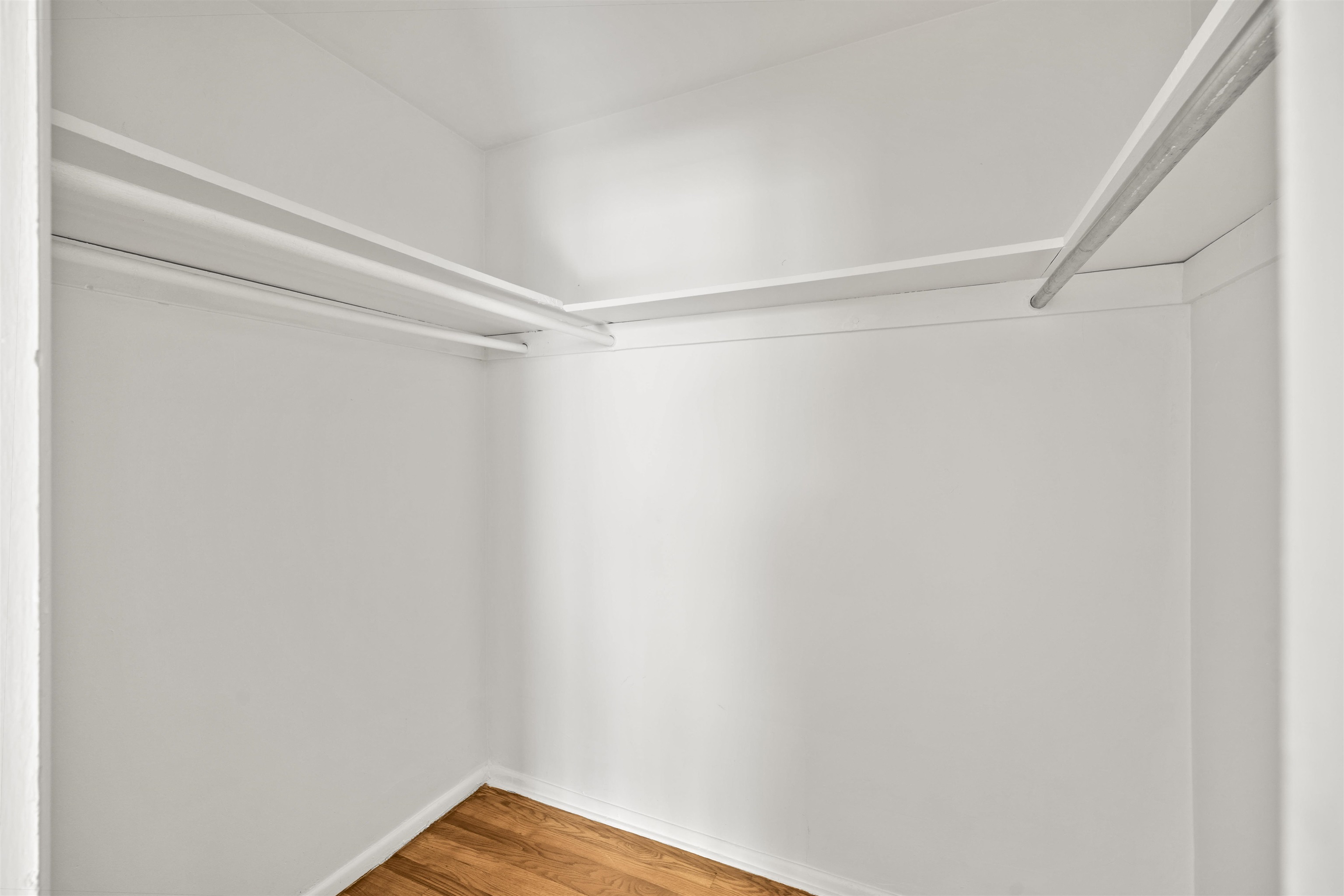 246 SIP AVE Unit: 1F