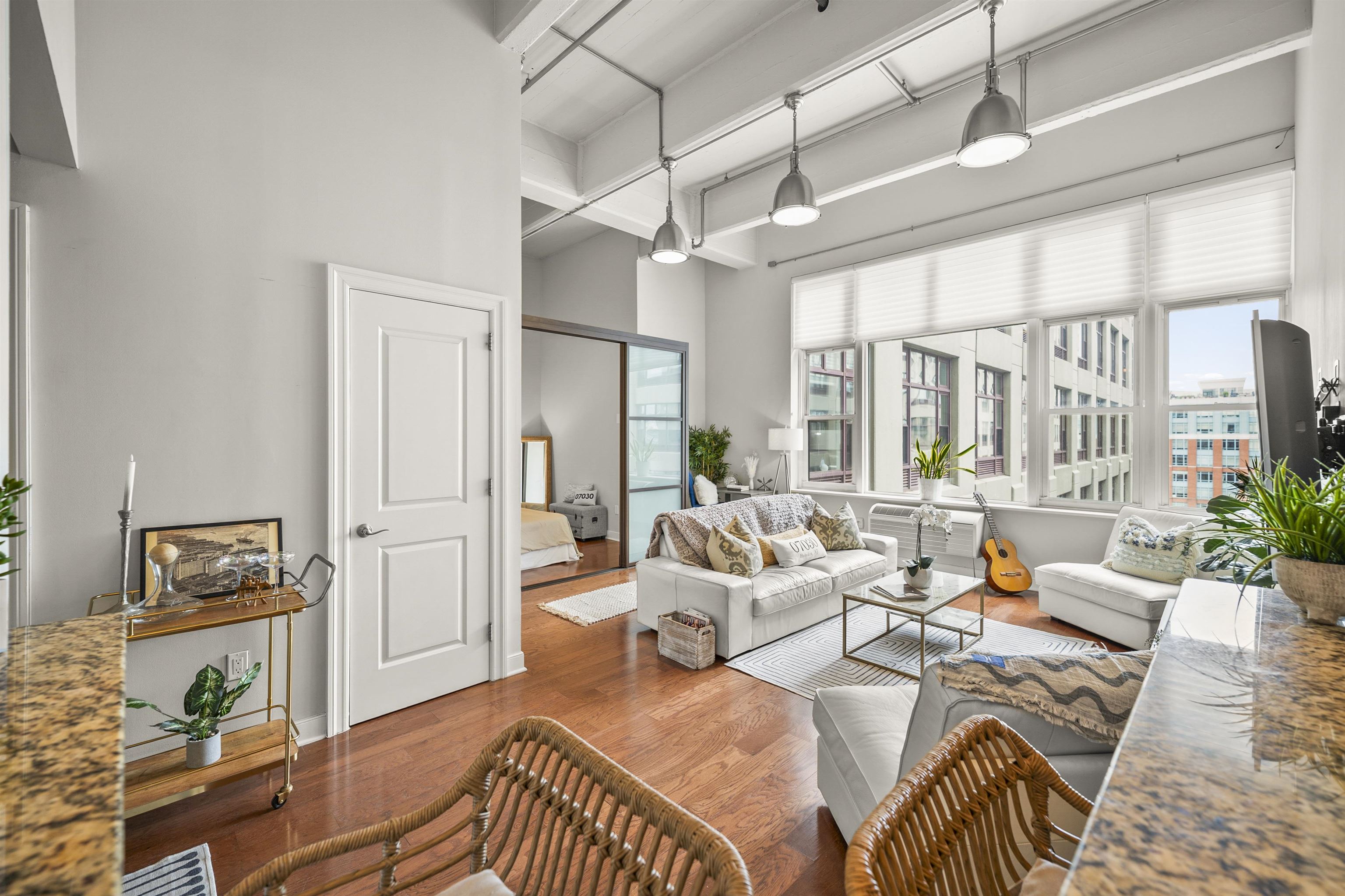 1500 HUDSON ST Unit: 8A