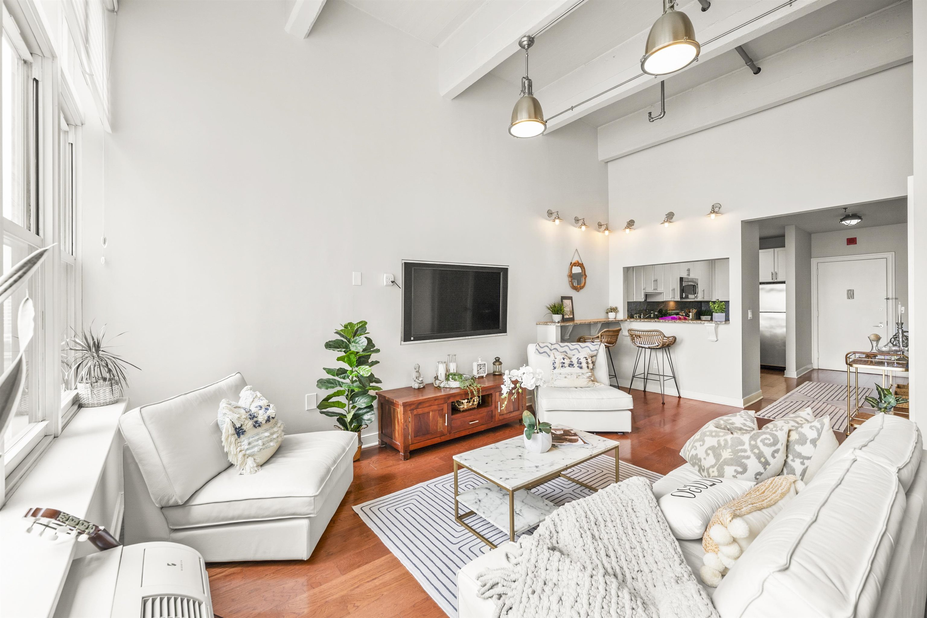 1500 HUDSON ST Unit: 8A