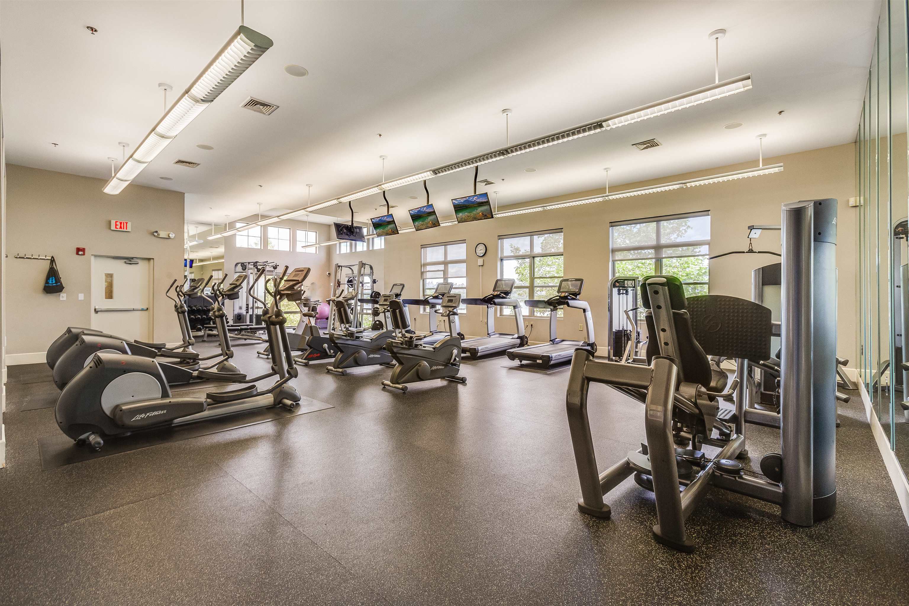 26 AVENUE AT PORT IMPERIAL Unit: 213