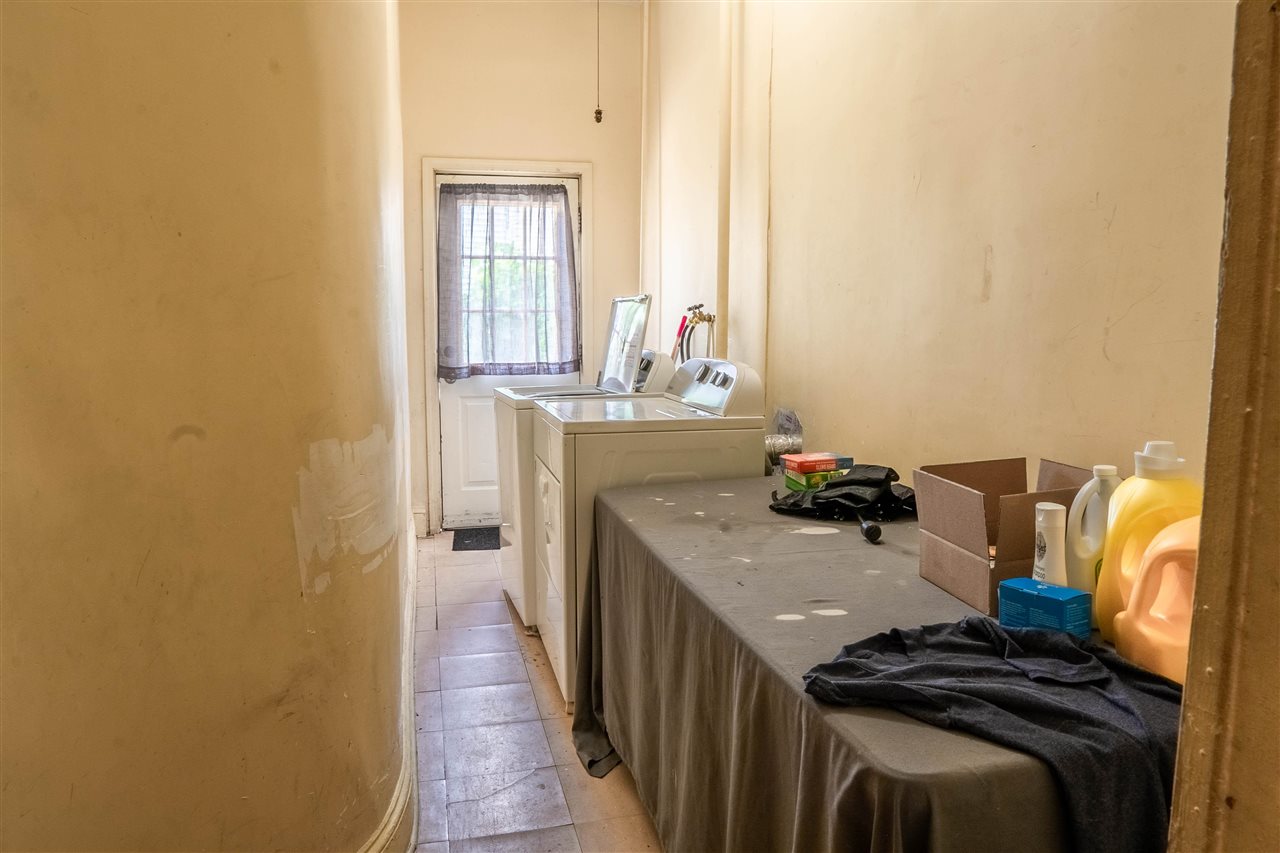 426 13TH ST Unit: 2