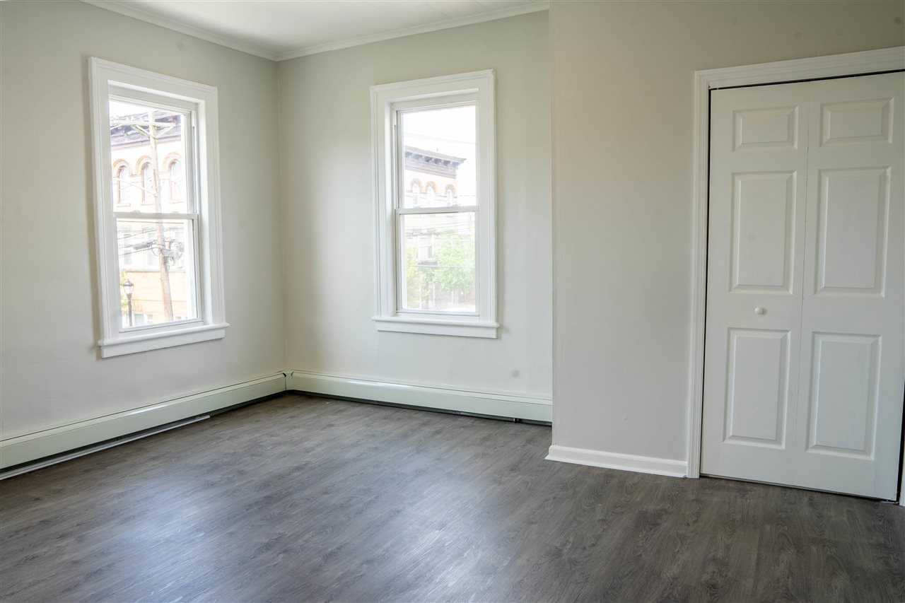 426 13TH ST Unit: 2