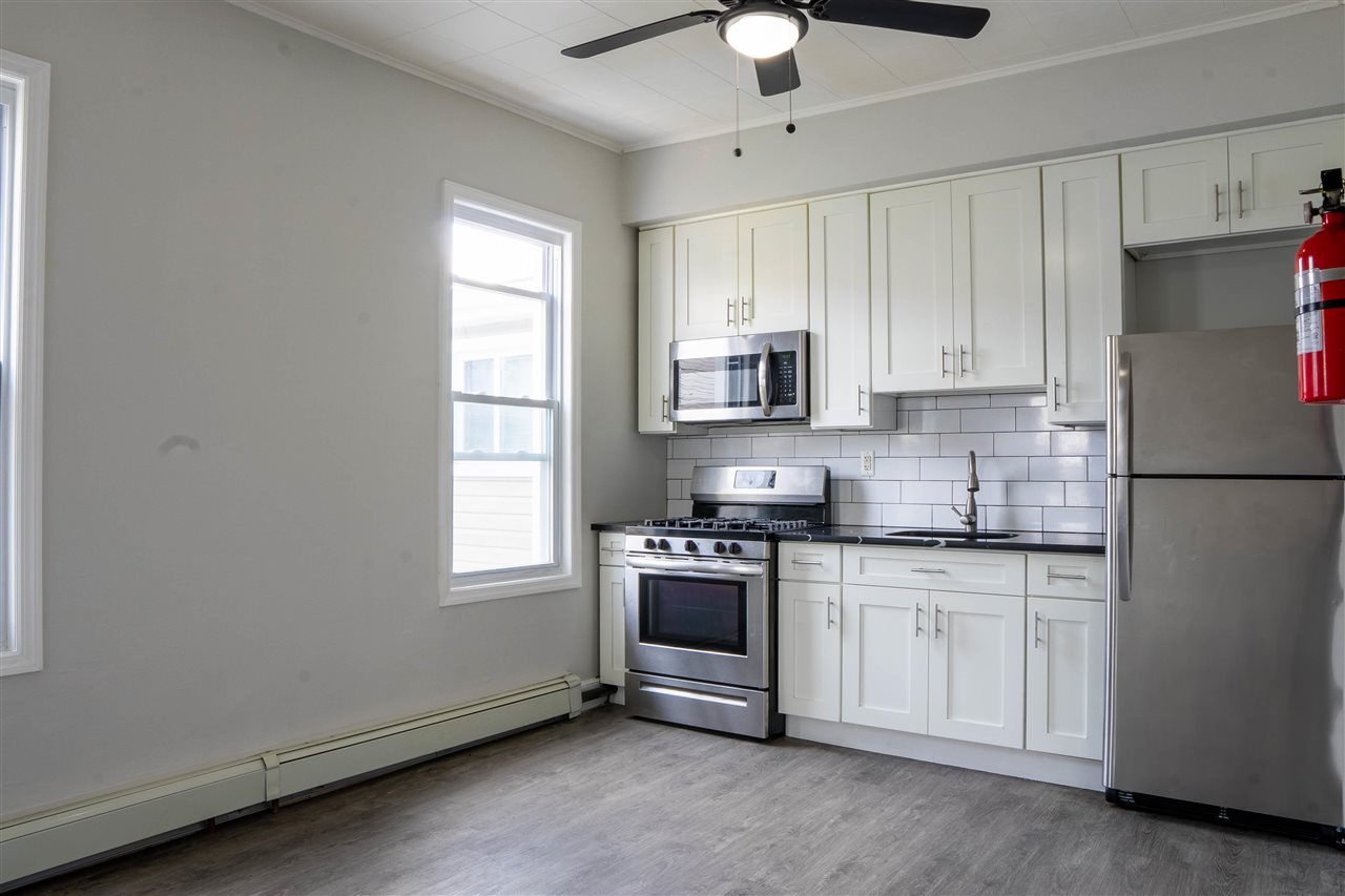 426 13TH ST Unit: 2