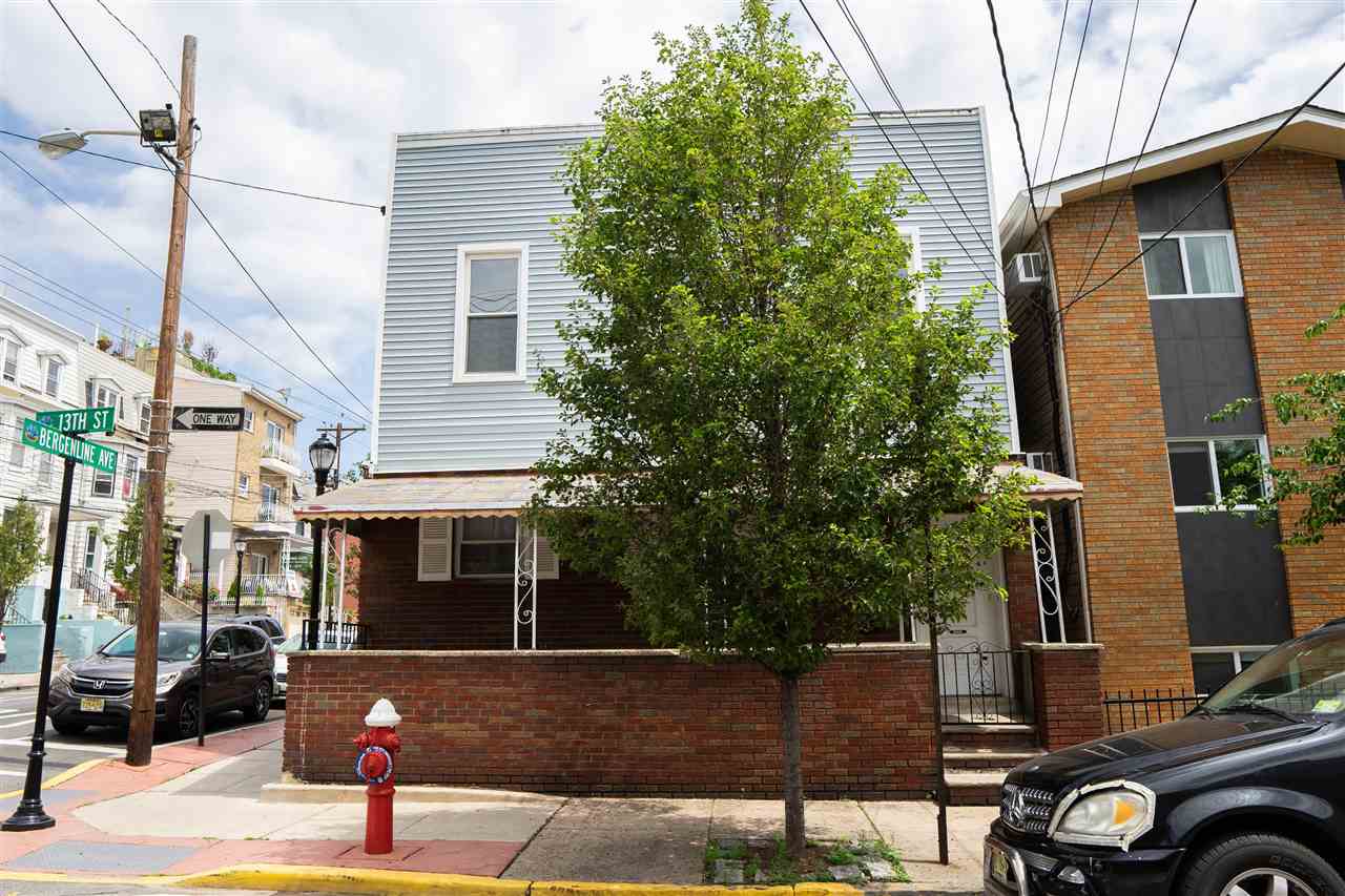 426 13TH ST Unit: 2