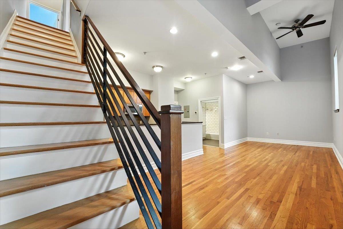 9 COLES ST Unit: 4