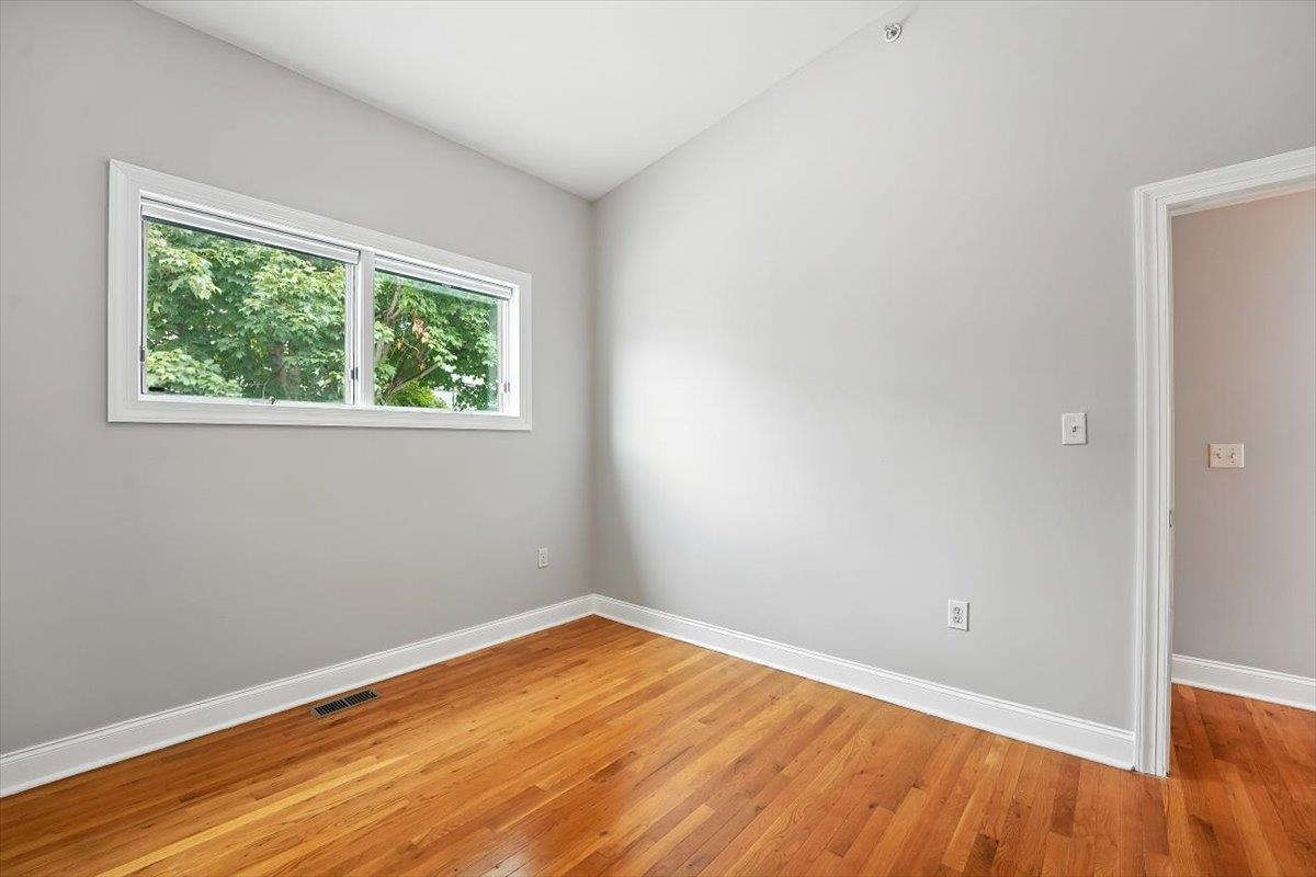 9 COLES ST Unit: 4