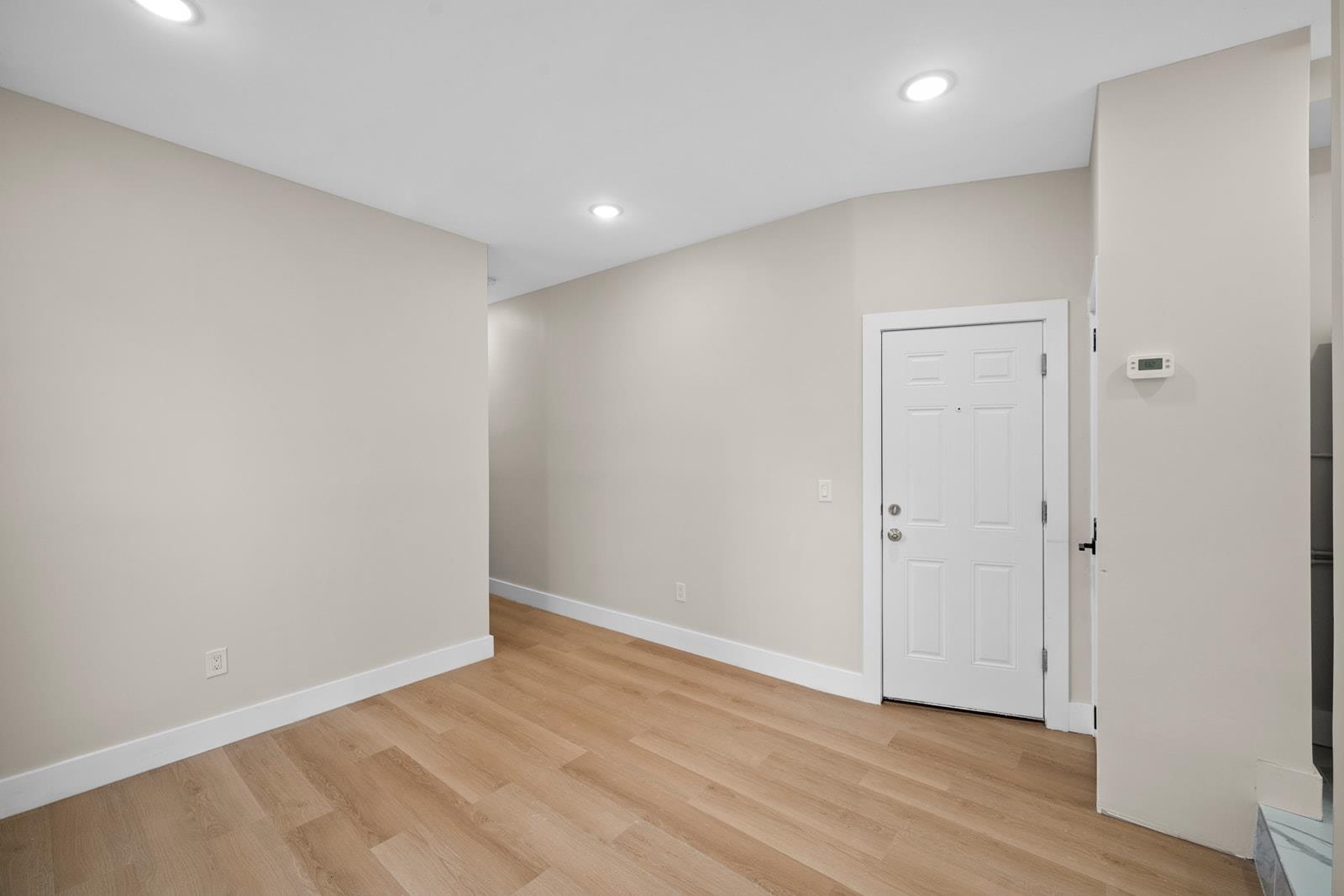 450 1ST ST Unit: 2