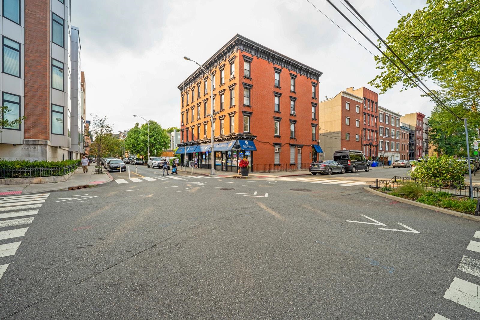 450 1ST ST Unit: 2