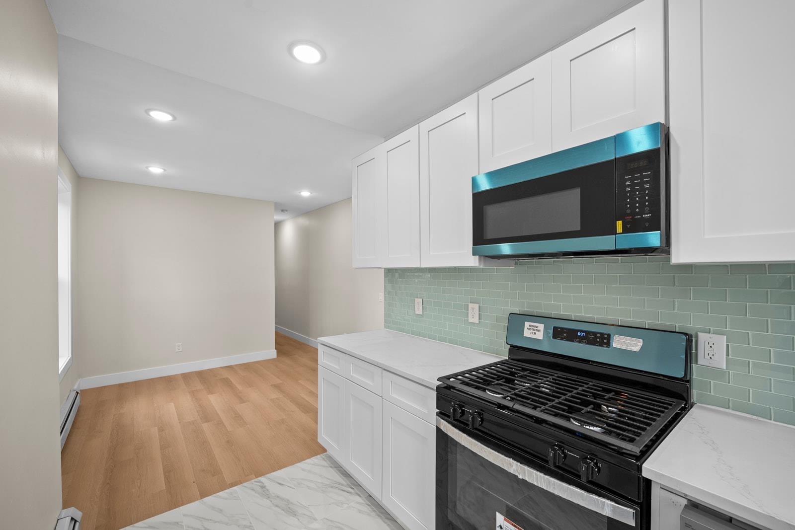 450 1ST ST Unit: 2