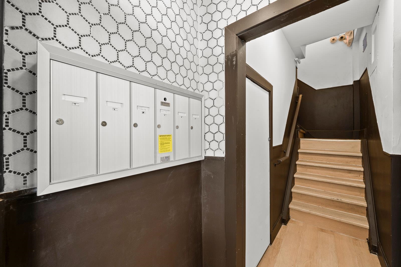 450 1ST ST Unit: 2