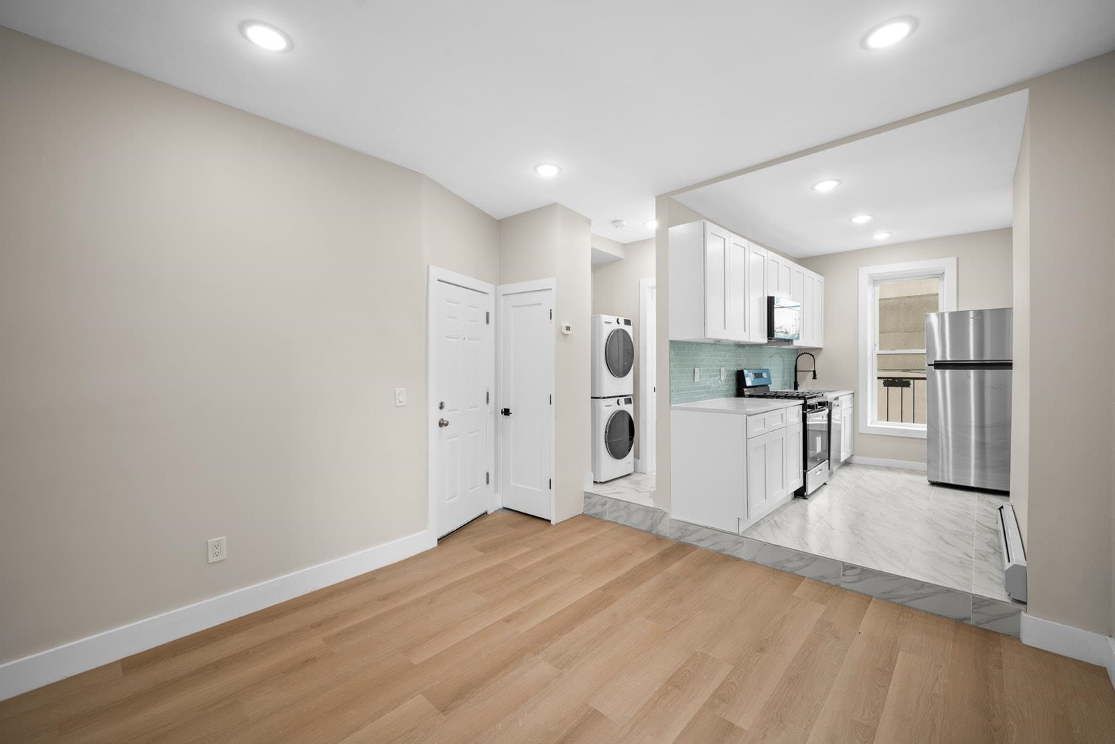 450 1ST ST Unit: 2