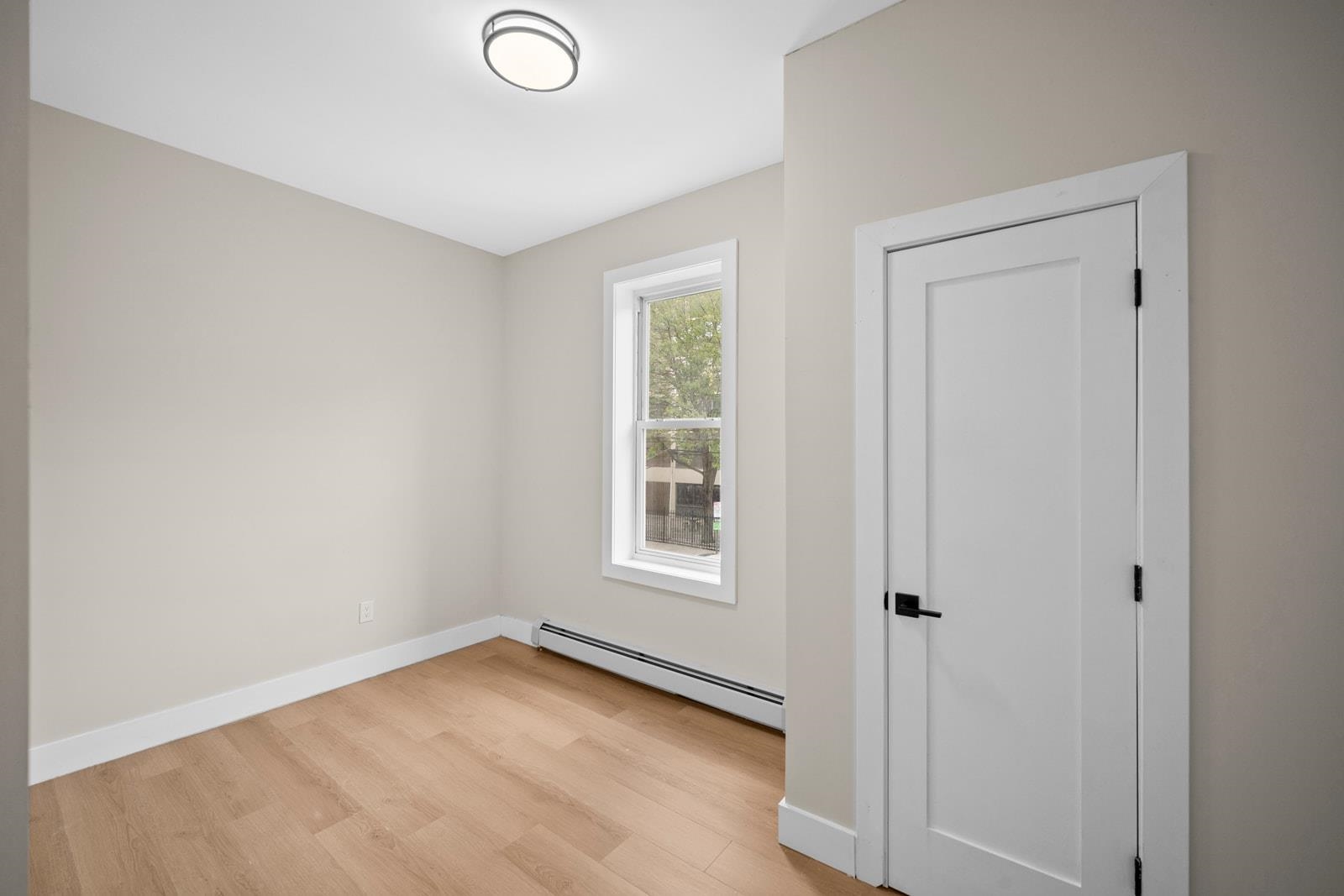 450 1ST ST Unit: 2