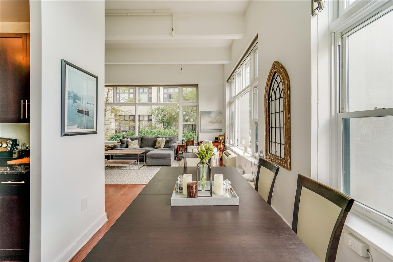 1500 HUDSON ST Unit: 1E