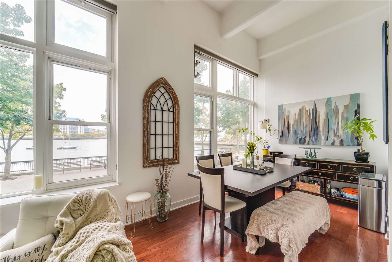 1500 HUDSON ST Unit: 1E