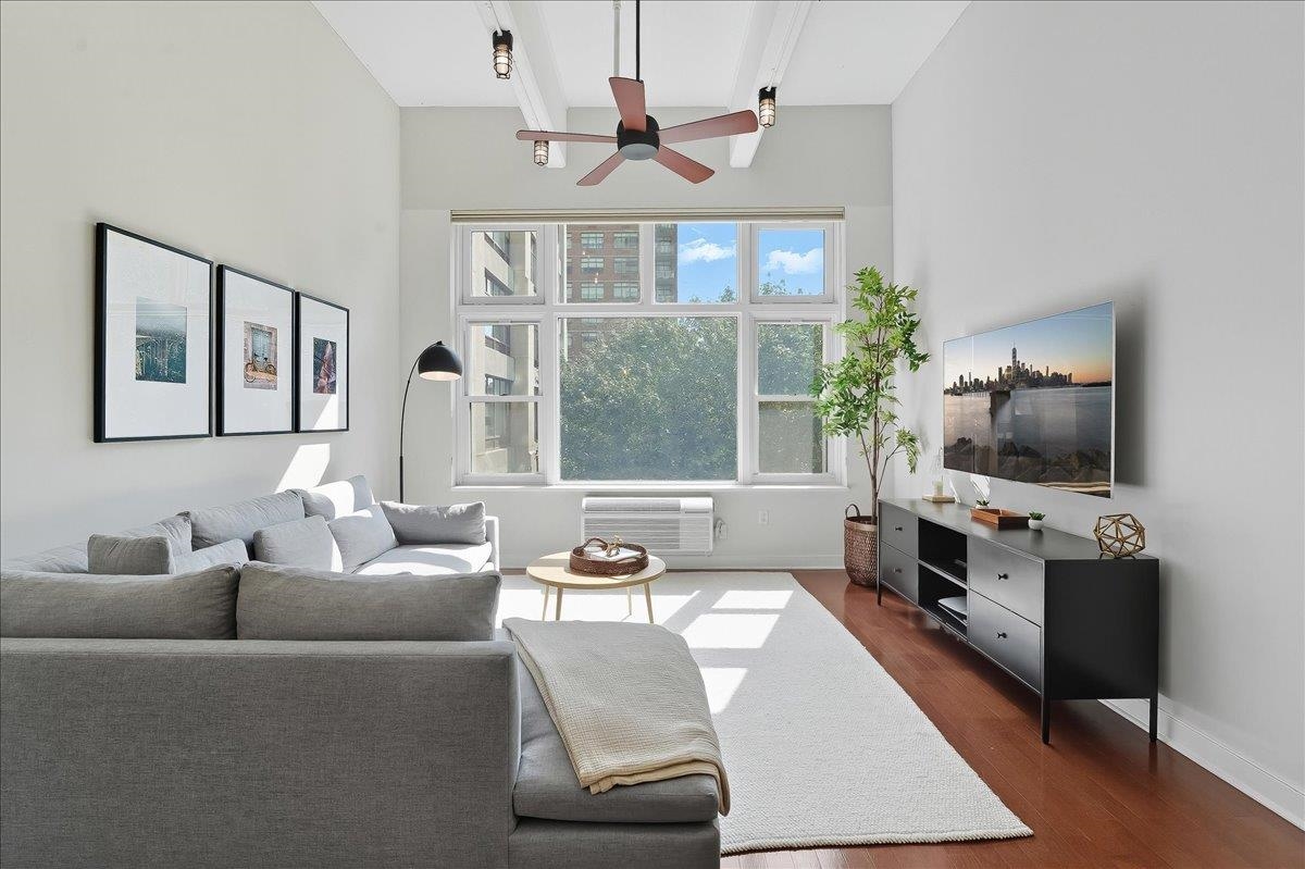 1500 WASHINGTON ST Unit: 2U