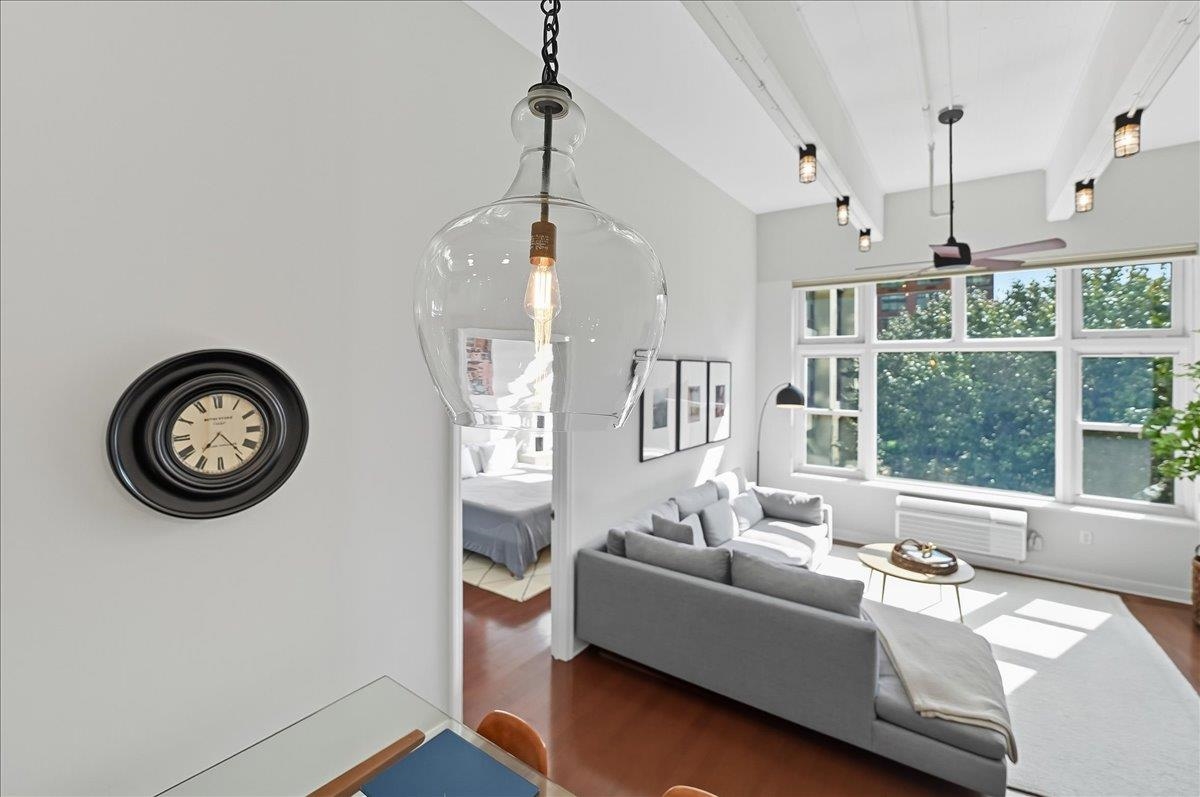 1500 WASHINGTON ST Unit: 2U