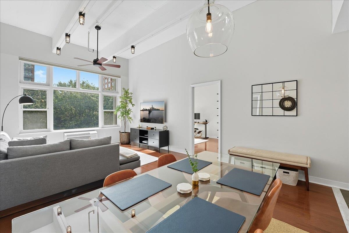 1500 WASHINGTON ST Unit: 2U