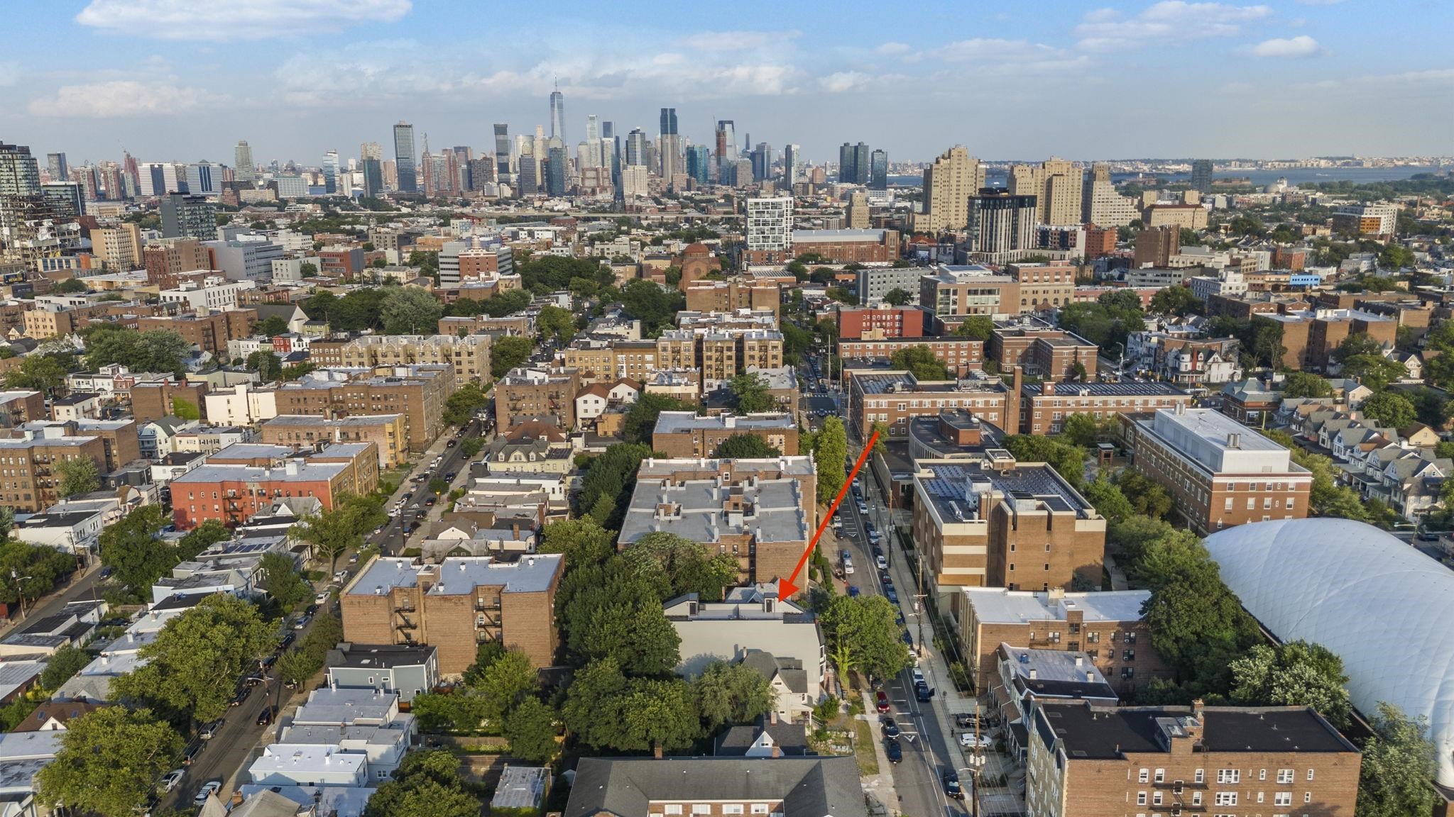 124 GLENWOOD AVE Unit: 3