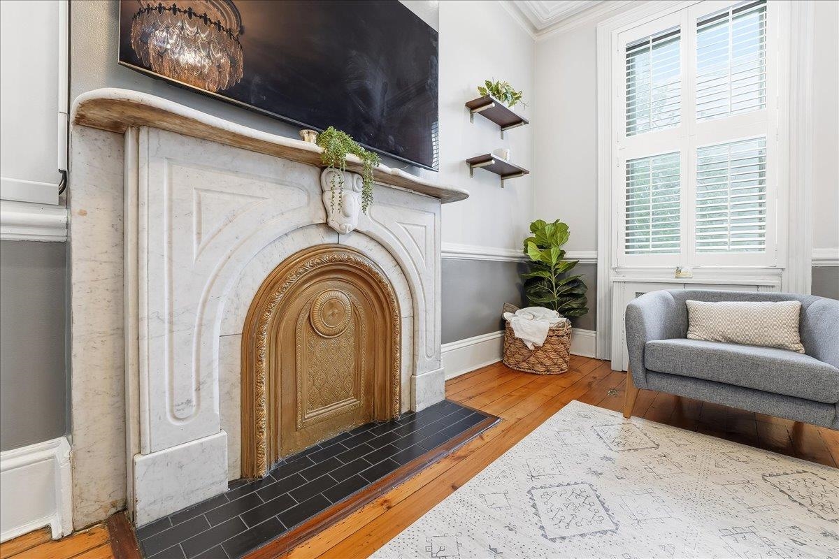 826 WASHINGTON ST Unit: 2
