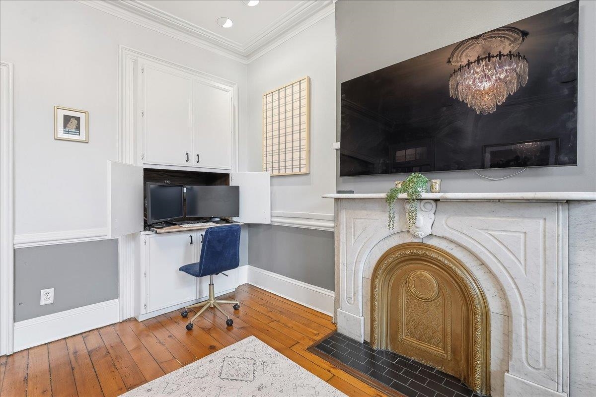 826 WASHINGTON ST Unit: 2