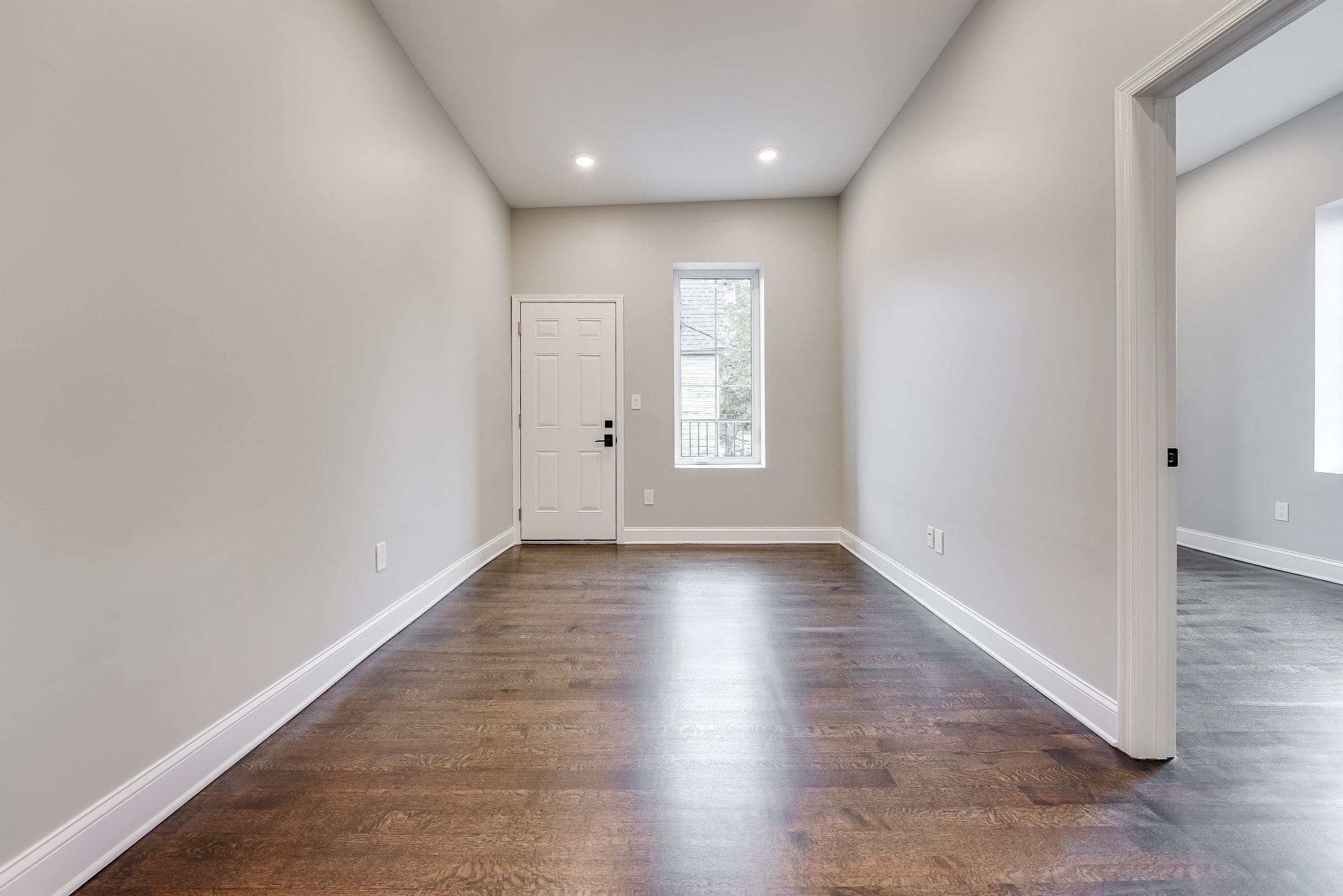 130 WEST SIDE AVE Unit: 2