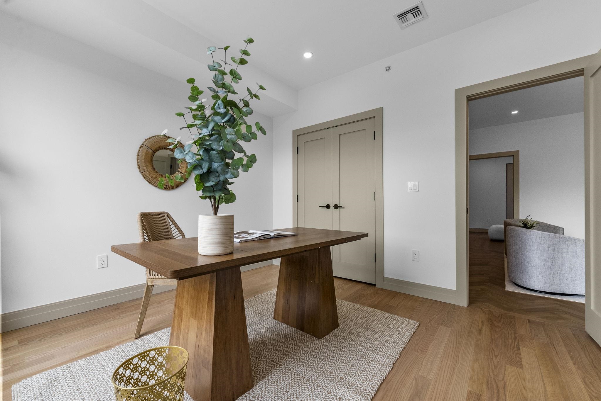 392 1ST ST Unit: 3