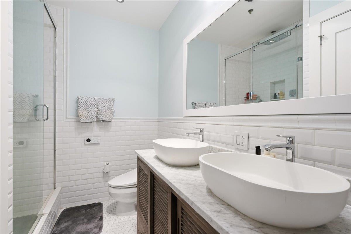 1500 HUDSON ST Unit: 11M