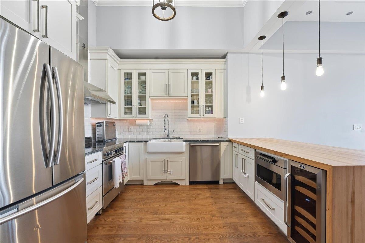 1500 HUDSON ST Unit: 11M