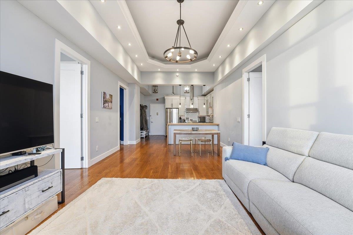 1500 HUDSON ST Unit: 11M