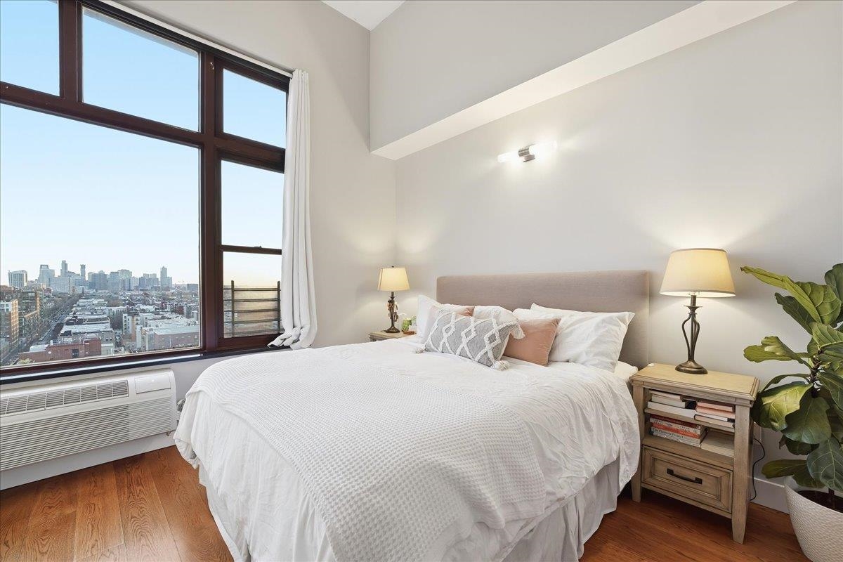 1500 HUDSON ST Unit: 11M