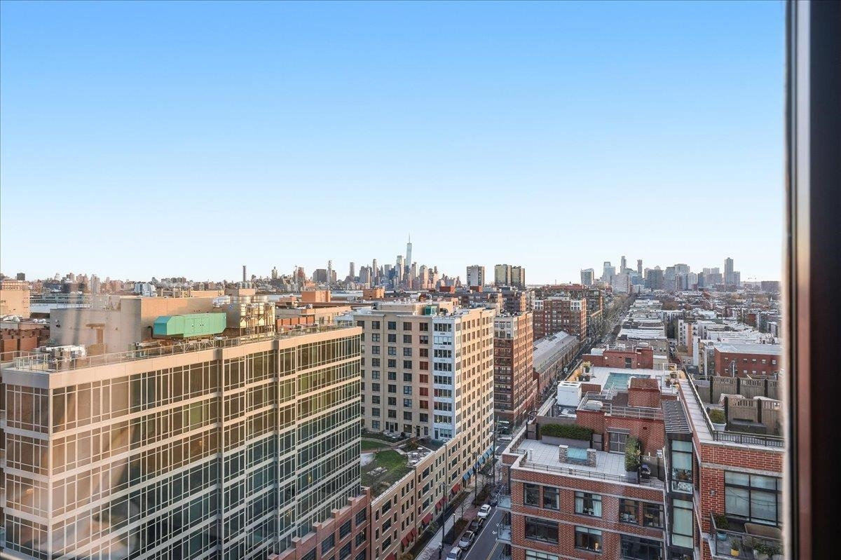 1500 HUDSON ST Unit: 11M