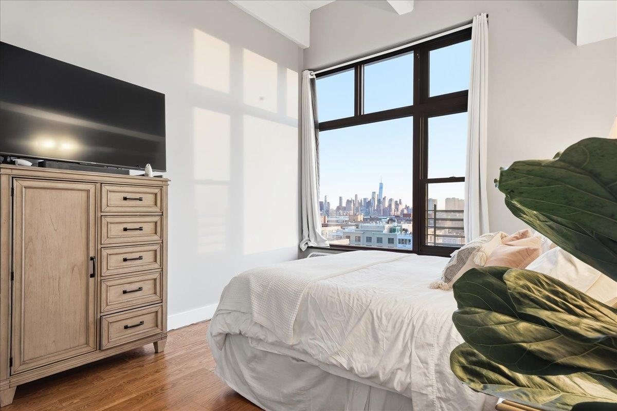 1500 HUDSON ST Unit: 11M