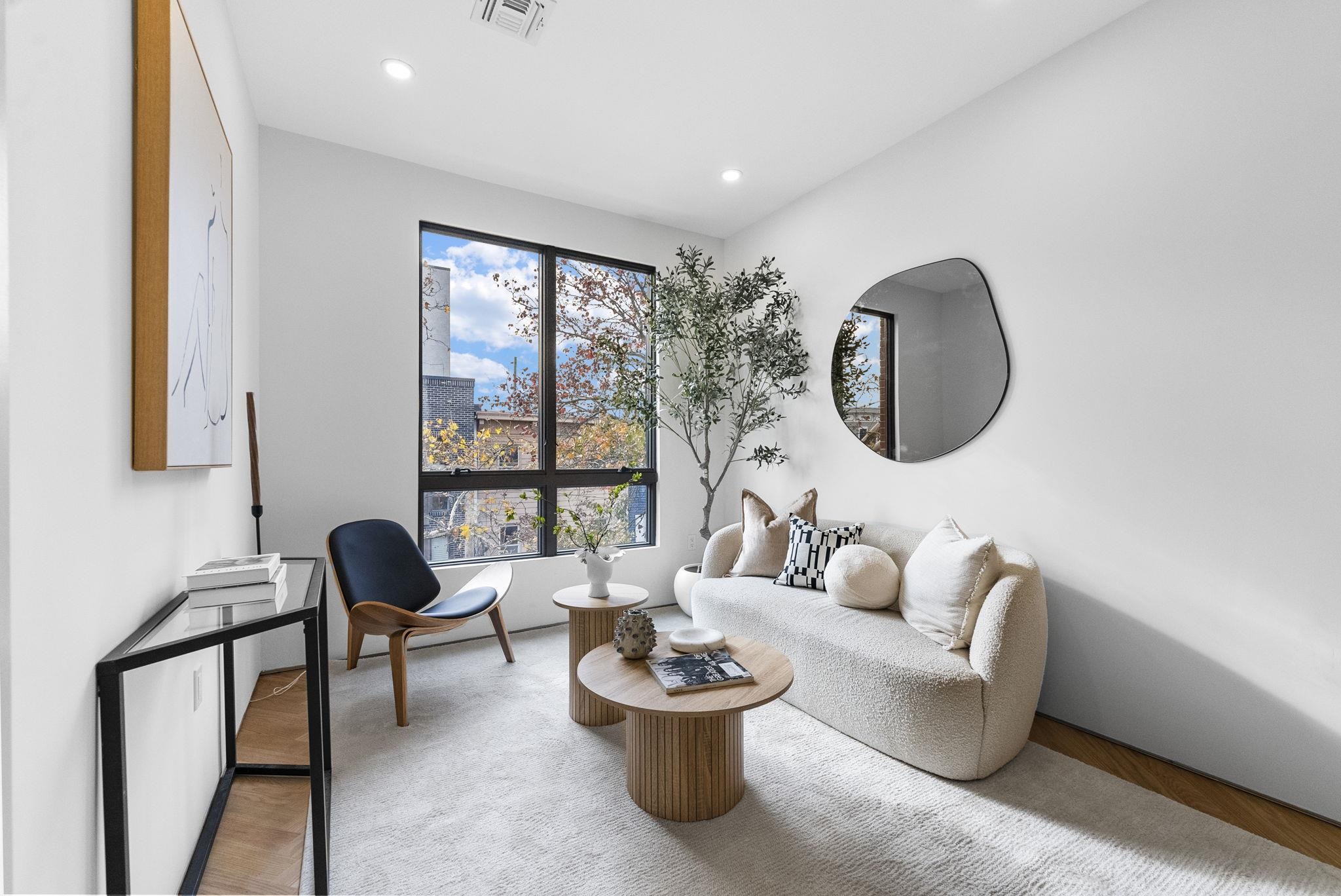 392 1ST ST Unit: 2