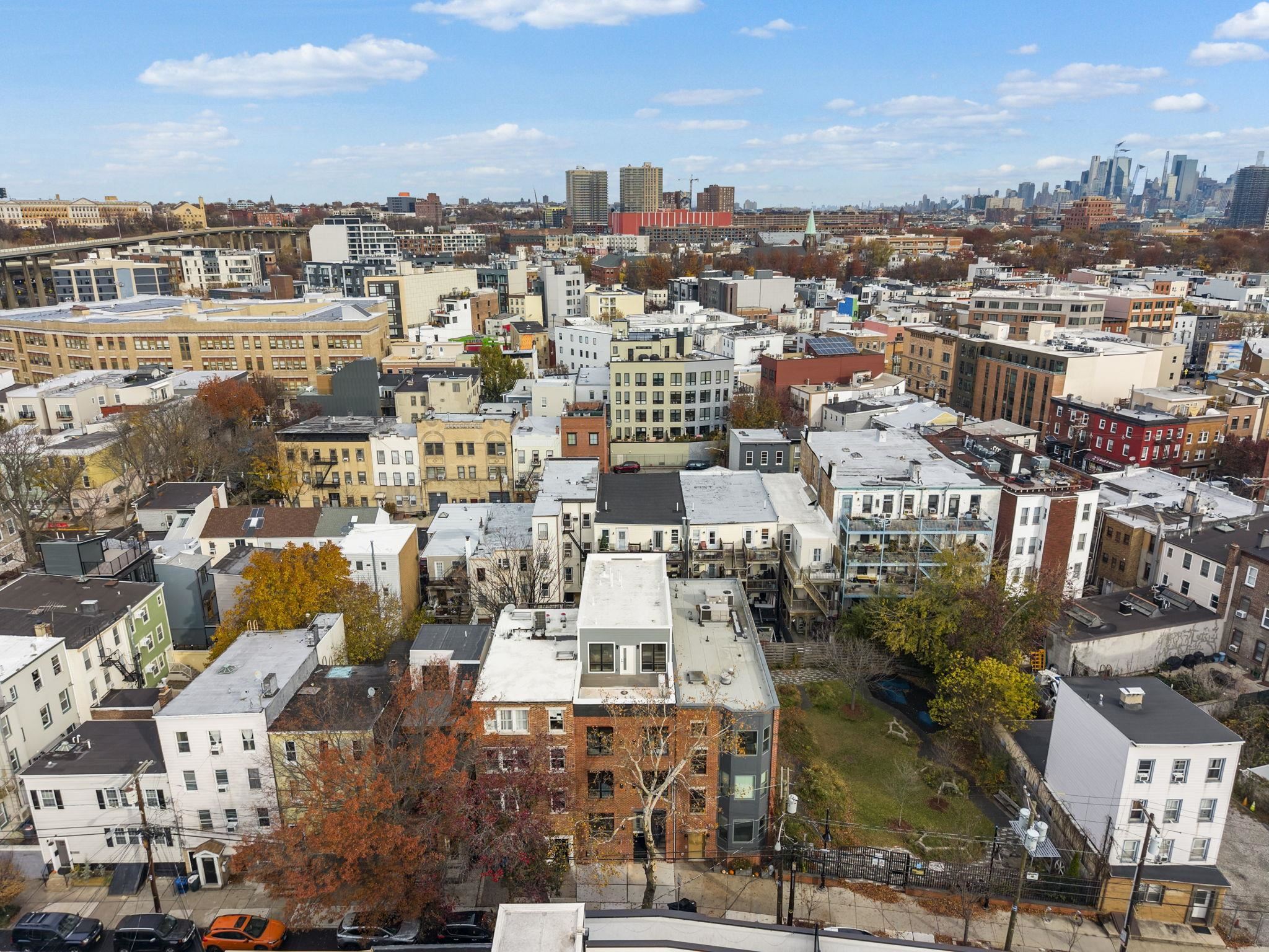 392 1ST ST Unit: 2