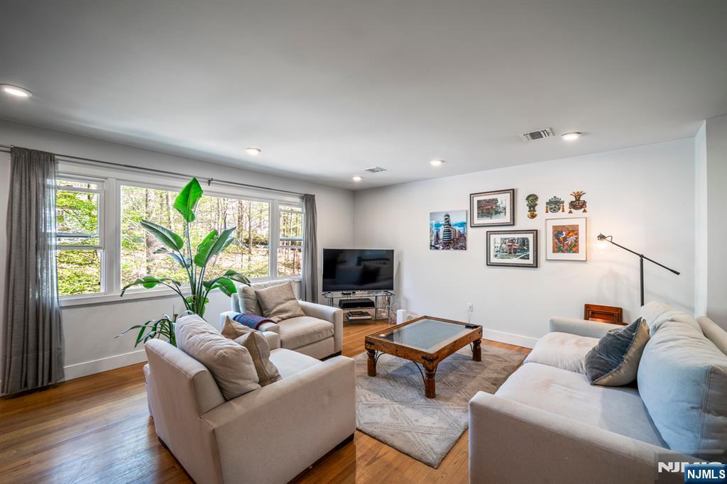 90 Locust Lane