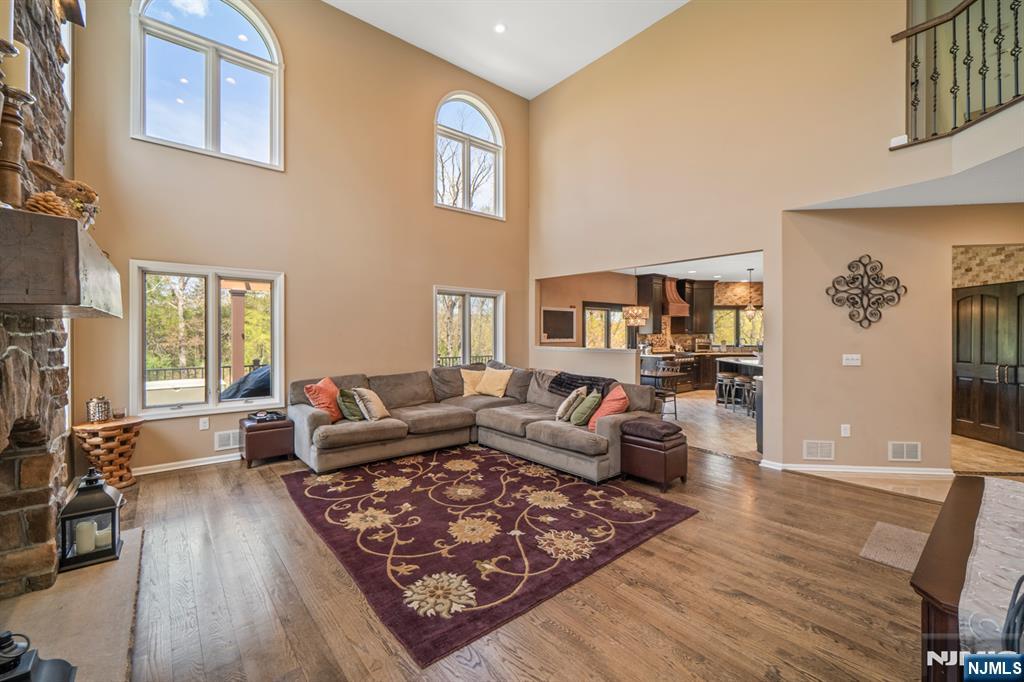 10 Smock Court