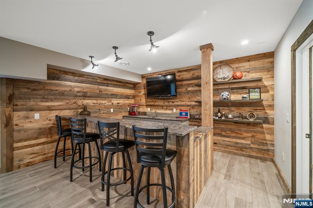 10 Smock Court