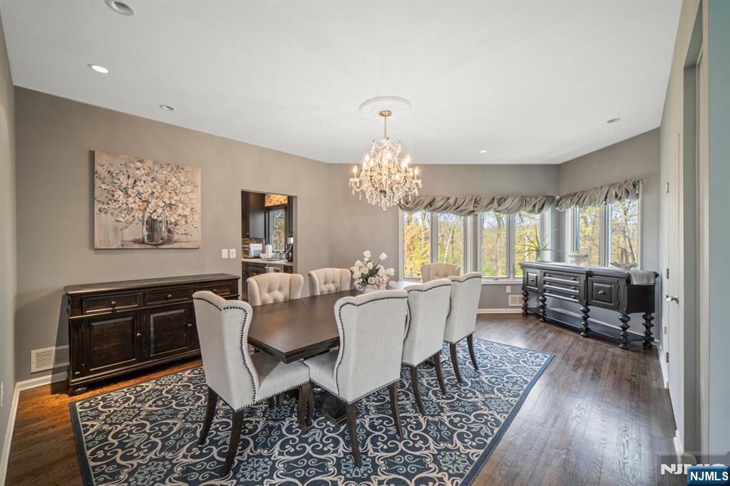 10 Smock Court