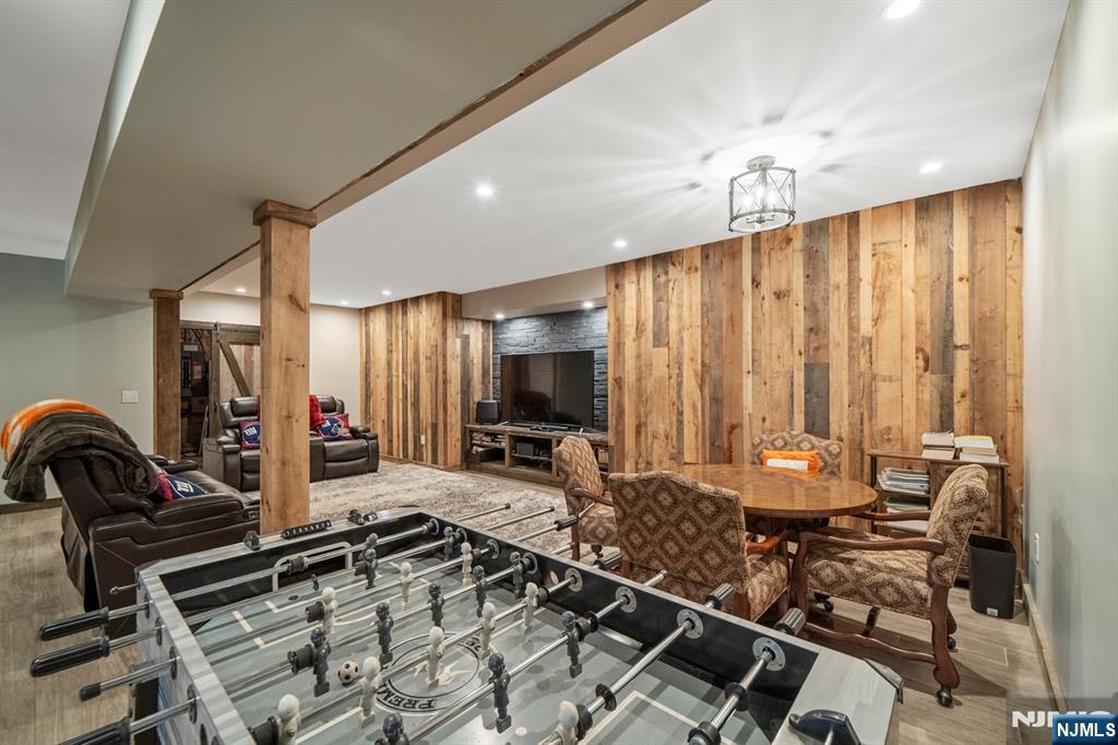10 Smock Court