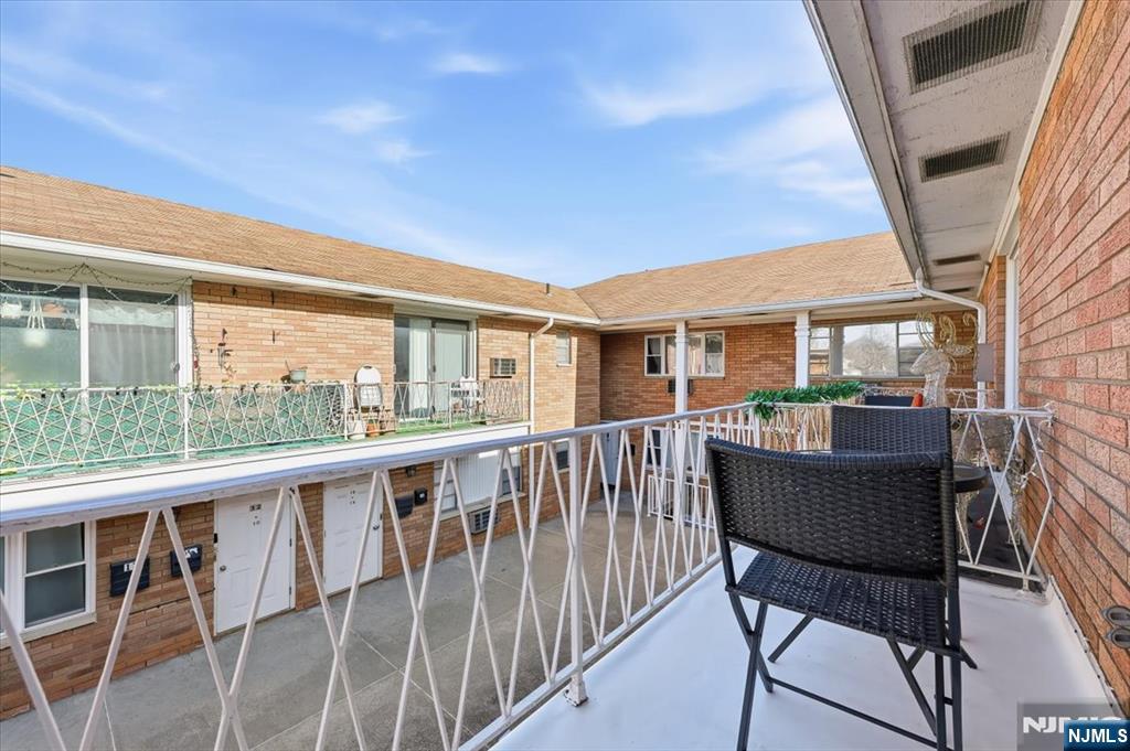 435 Teaneck Road 11