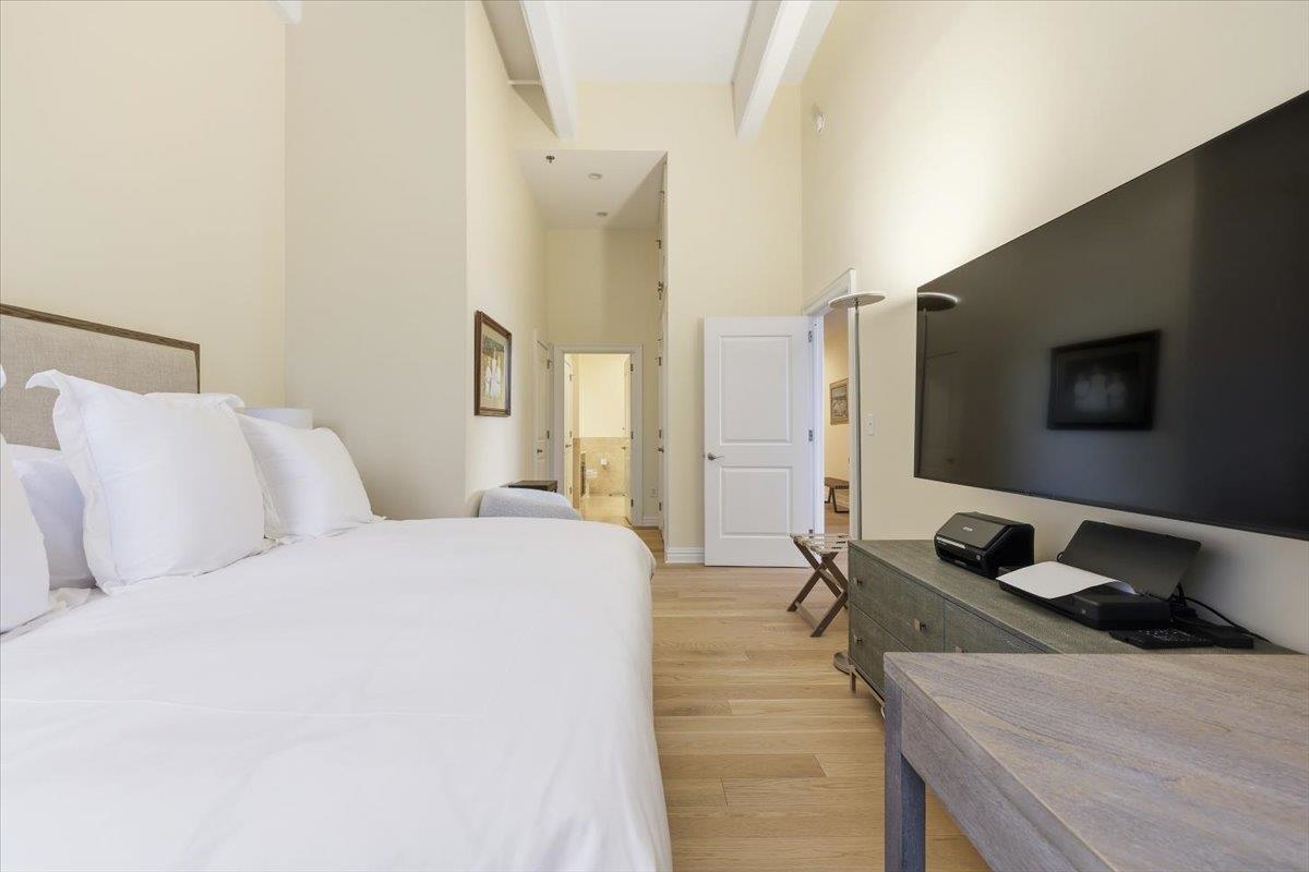 1500 HUDSON ST Unit: 3J