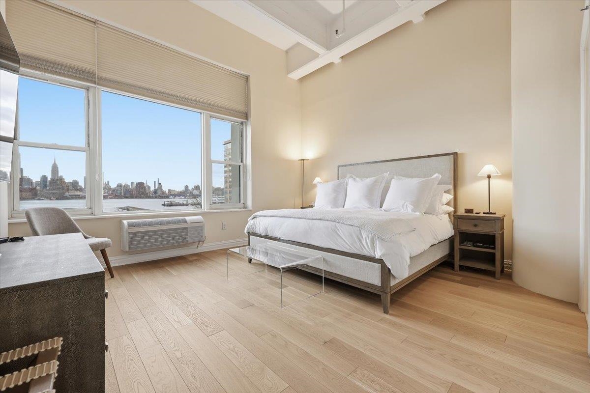 1500 HUDSON ST Unit: 3J