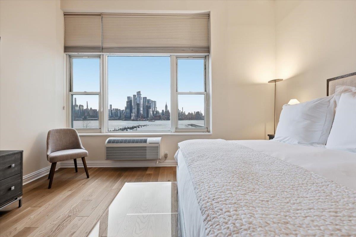 1500 HUDSON ST Unit: 3J