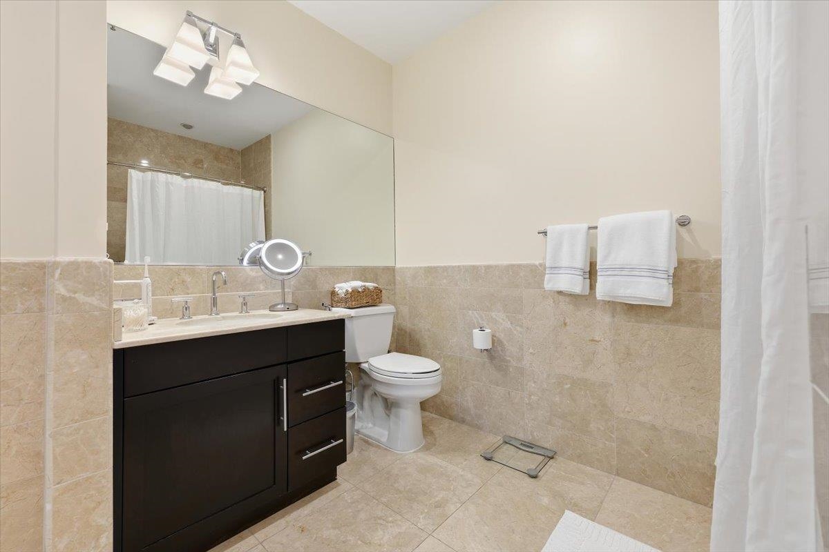 1500 HUDSON ST Unit: 3J