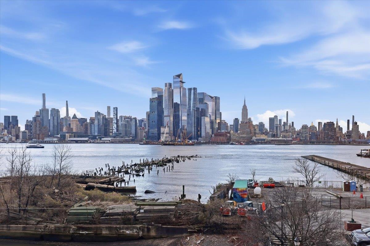 1500 HUDSON ST Unit: 3J